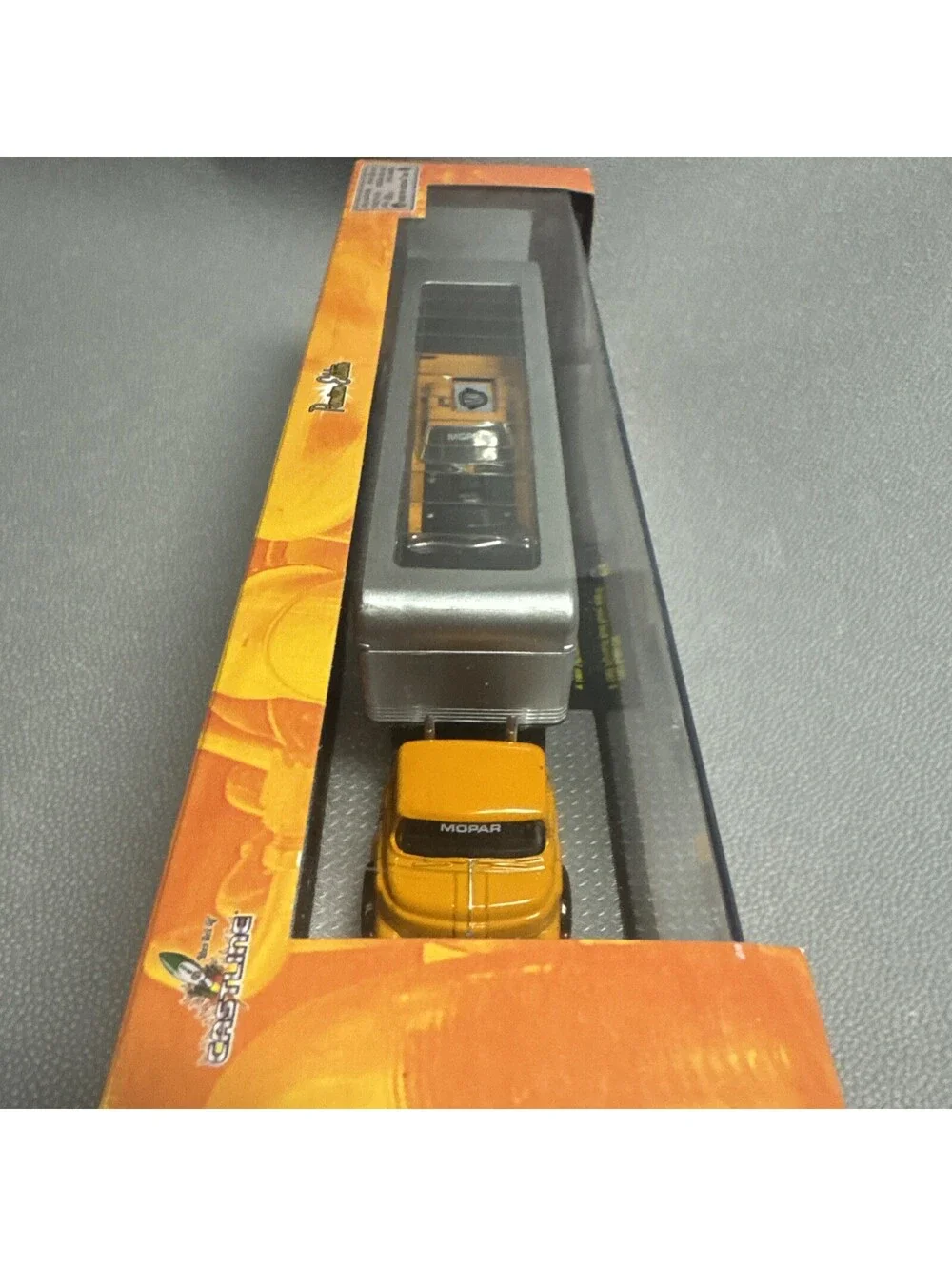 1:64 M2 Machines Auto-Haulers 1957 Dodge COE & 1969 Barracuda Road Runner Orange